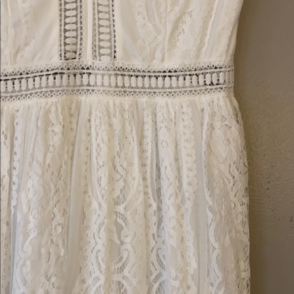Ivory Lace Dress - Picture 3 of 8